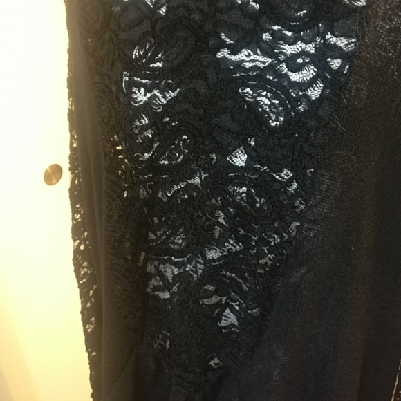 Sweater - Picture 4 of 4